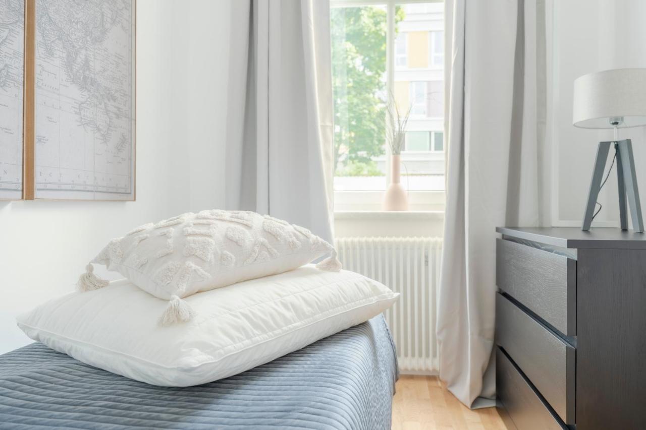 City Lounge Appartement Am Hauptbahnhof Санкт Пьолтен Екстериор снимка