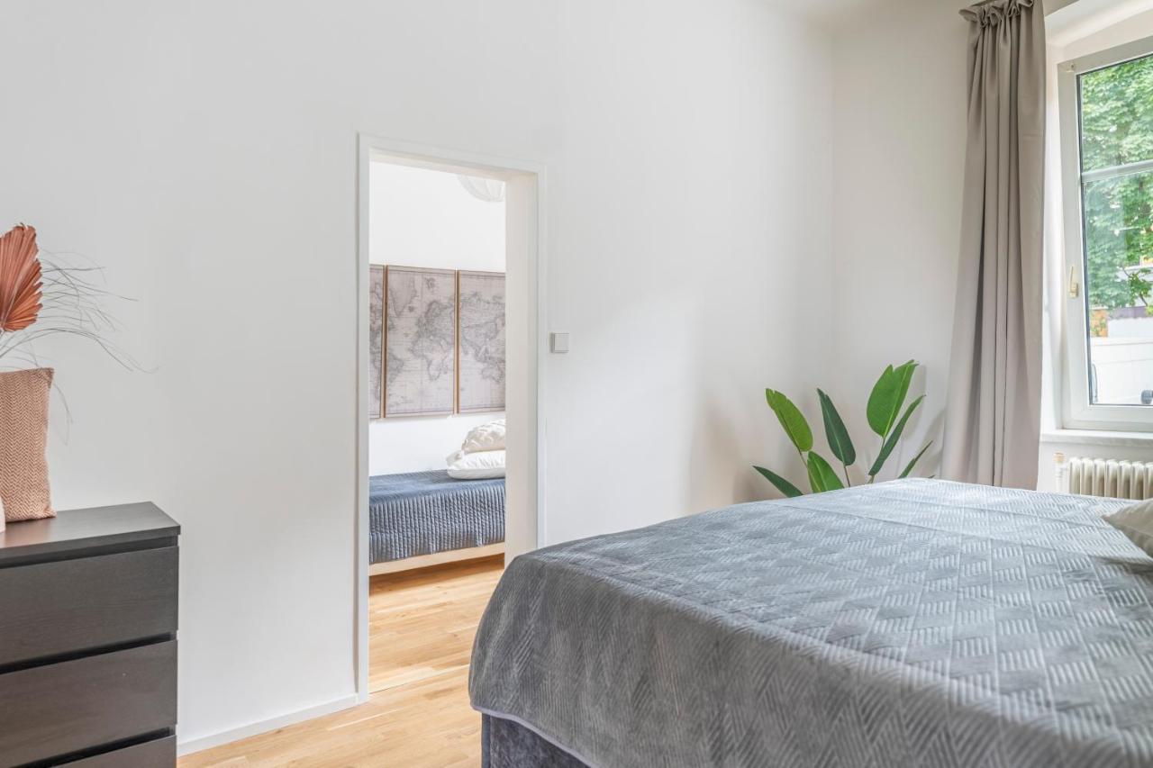 City Lounge Appartement Am Hauptbahnhof Санкт Пьолтен Екстериор снимка